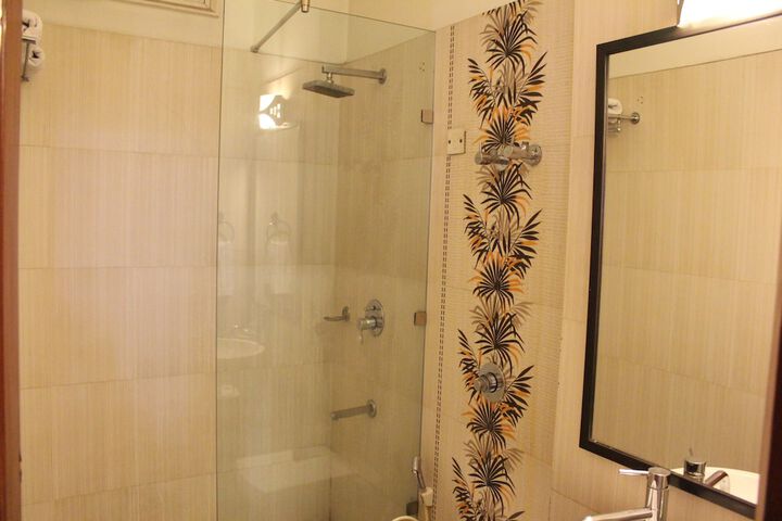 Room 18 of 26