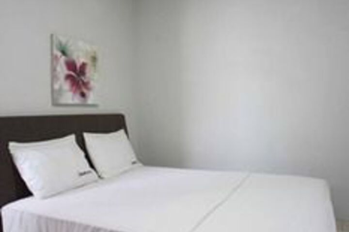 Room 13 of 23