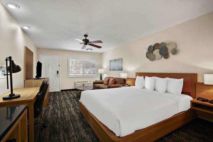 Room 7 of 42