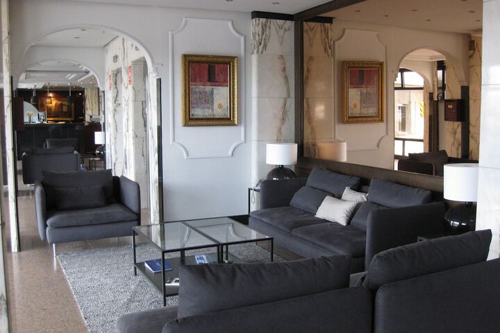 Guest Lobby