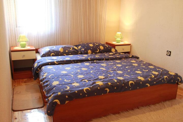 Room 3 of 62