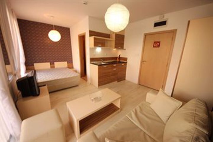 Room 49 of 153