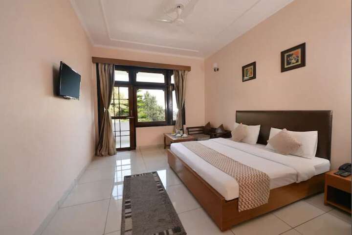 Room 14 of 23