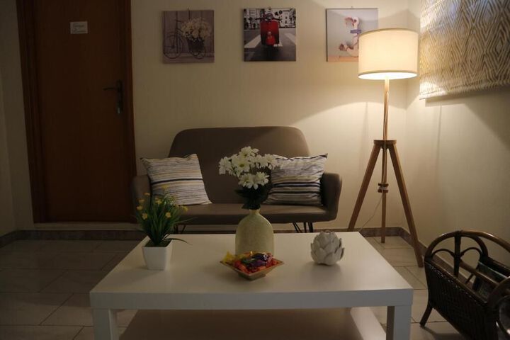 Room 19 of 35