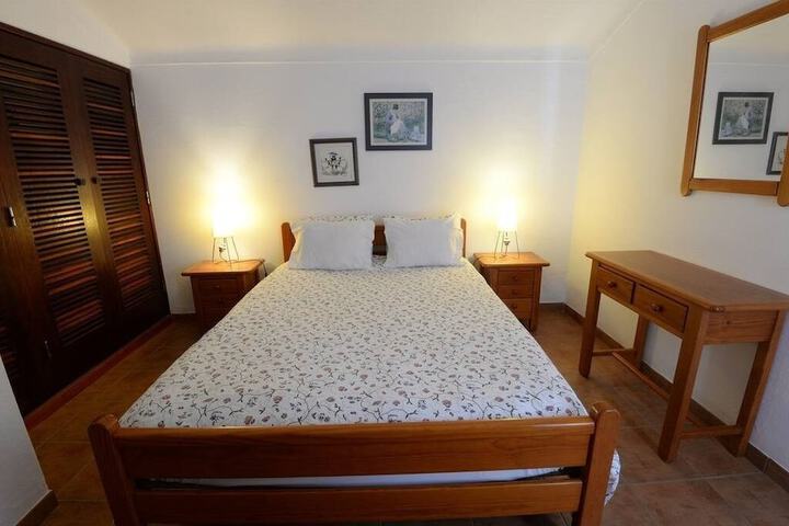Room 6 of 118