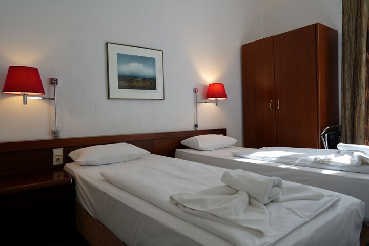 Room 21 of 69