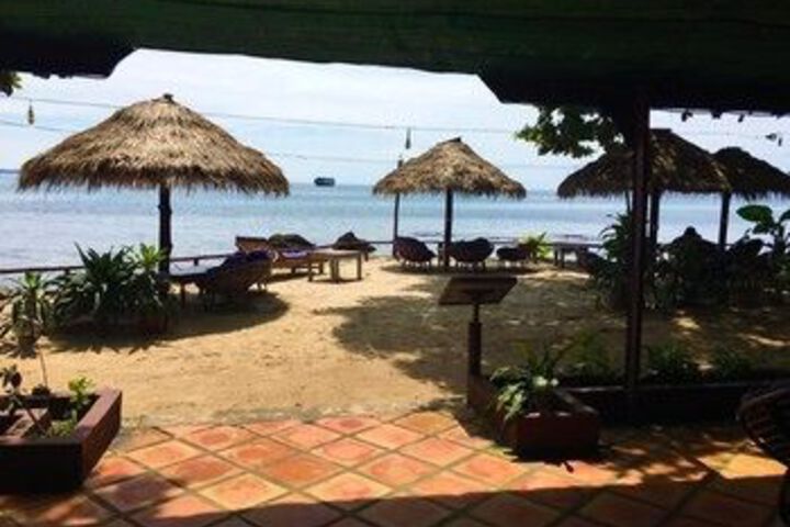 Raksar Bar & Bungalows