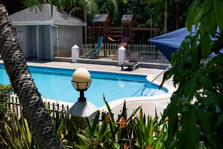 Hotel Pool