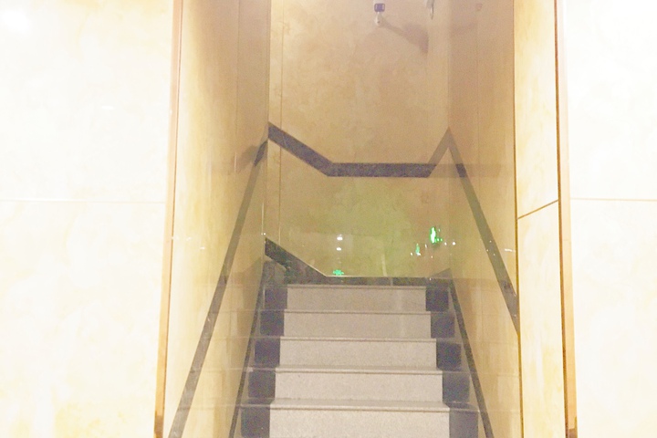Hotel Interior 9 of 22