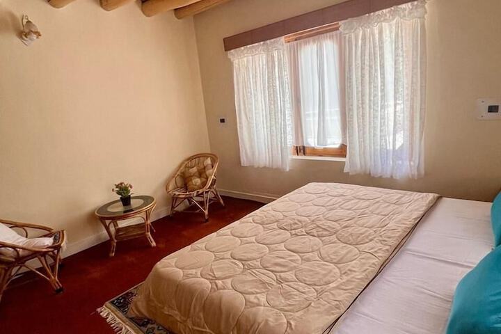 Room 8 of 43