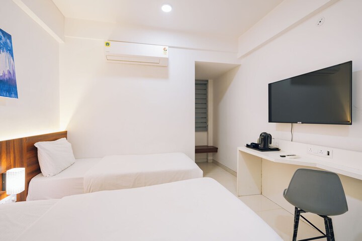 Room 35 of 90