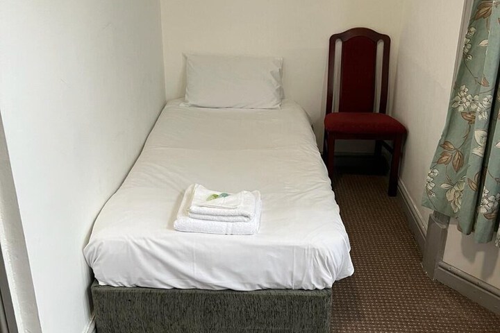 Room 41 of 61