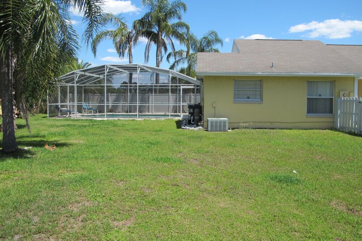 Property Grounds 20 of 27