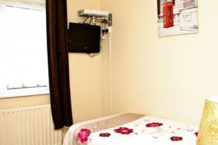 Room 25 of 34