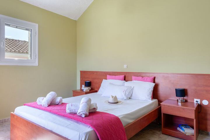 Room 8 of 23