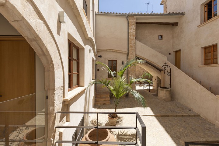 Exterior of Hotel Can Cirera