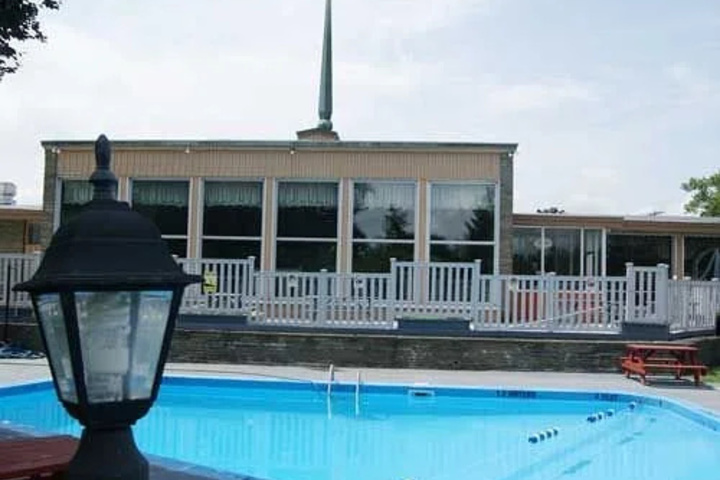 Pool 9 of 18
