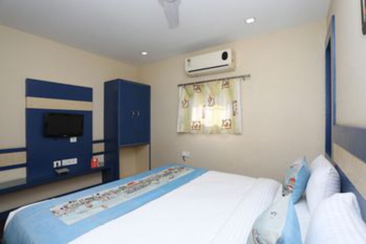 Room 12 of 21