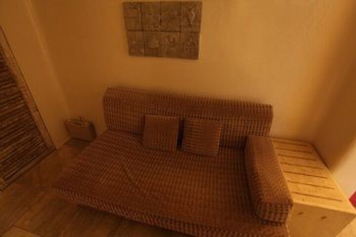 Room 52 of 61