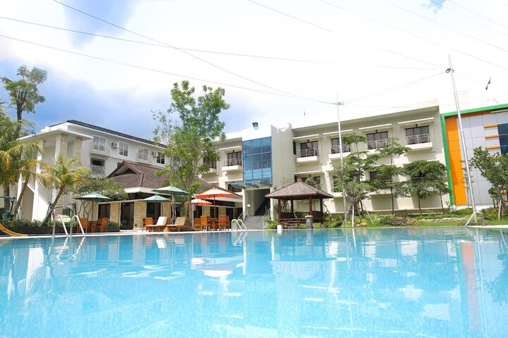 Pool 40 of 74