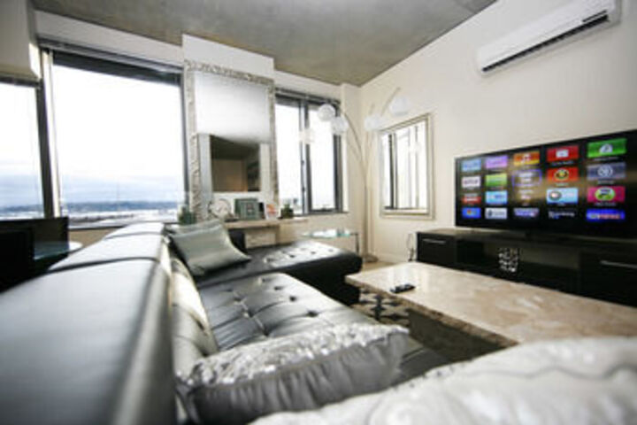 Room 15 of 15