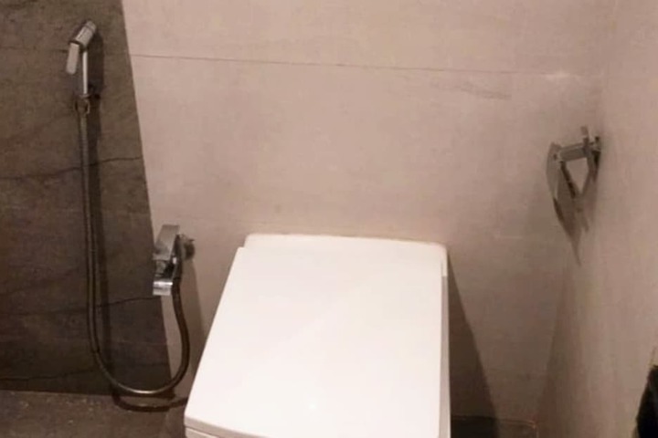 Room 13 of 25