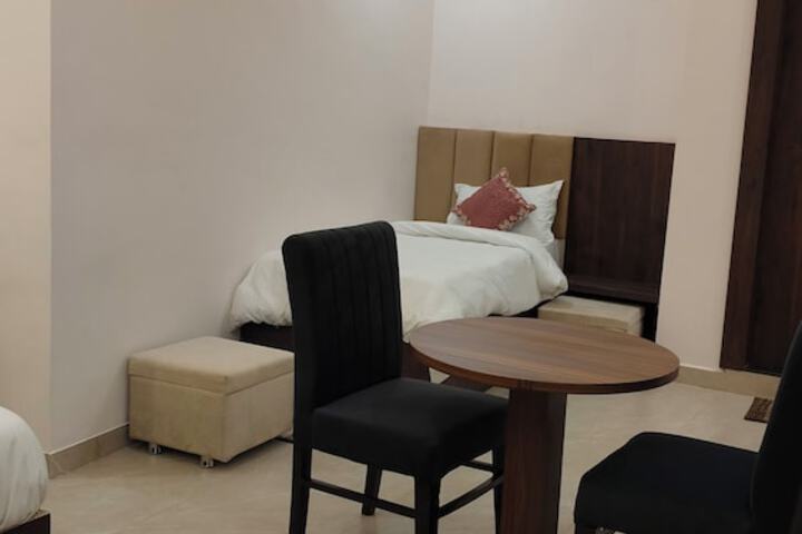 Room 45 of 118
