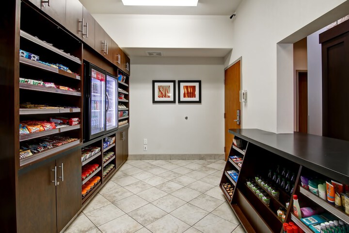 Snack bar