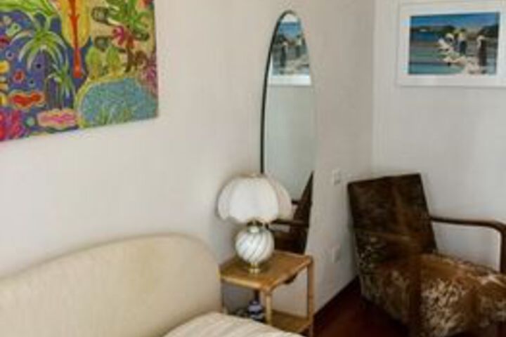 Room 12 of 26