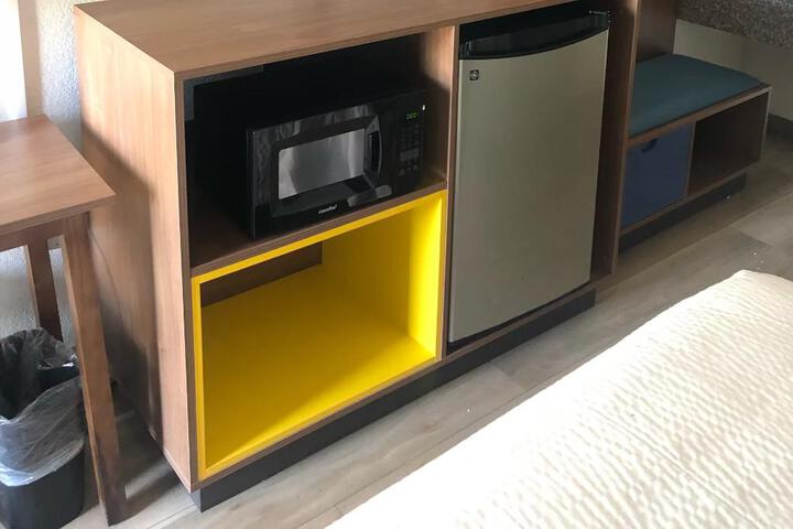 2 Double Beds (3 of 8)