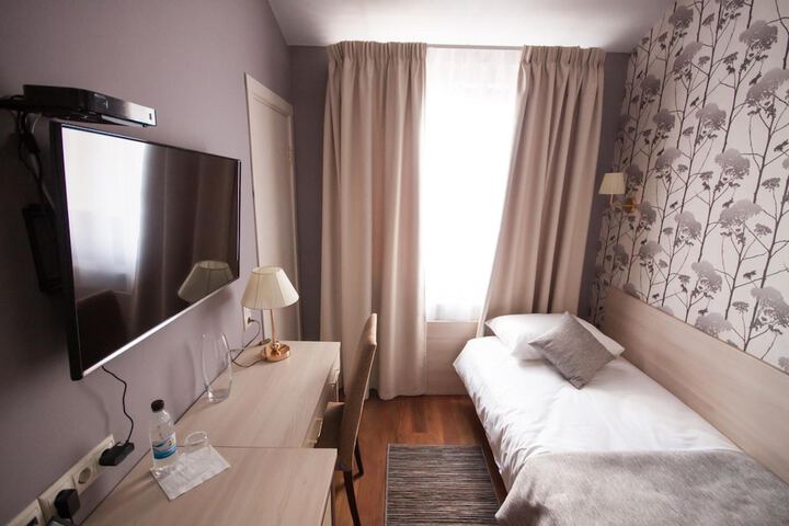 Room 29 of 66