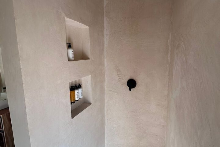 Room 29 of 38
