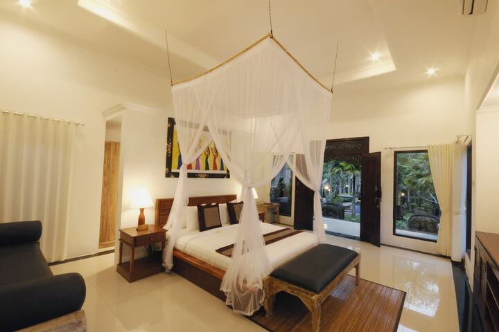 Room 8 of 45