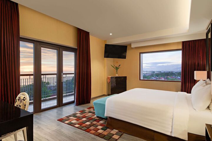 Room 2 of 27