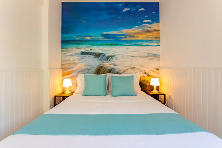 Room 4 of 14