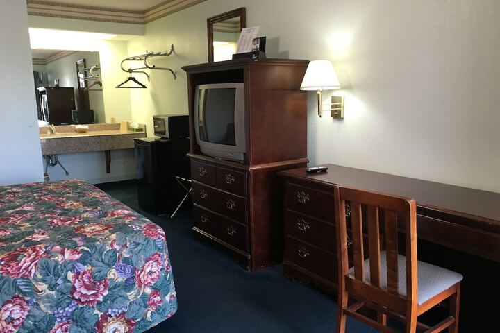 Room 7 of 31