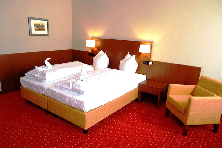 Room 5 of 47