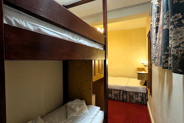 Room 39 of 95