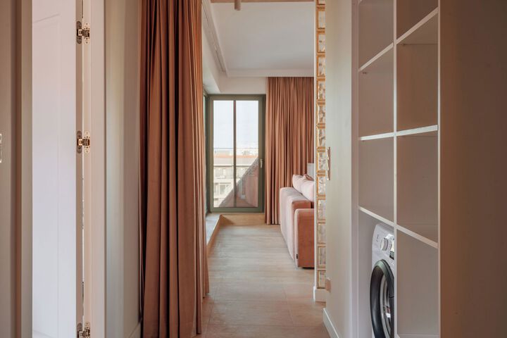 Room 96 of 298