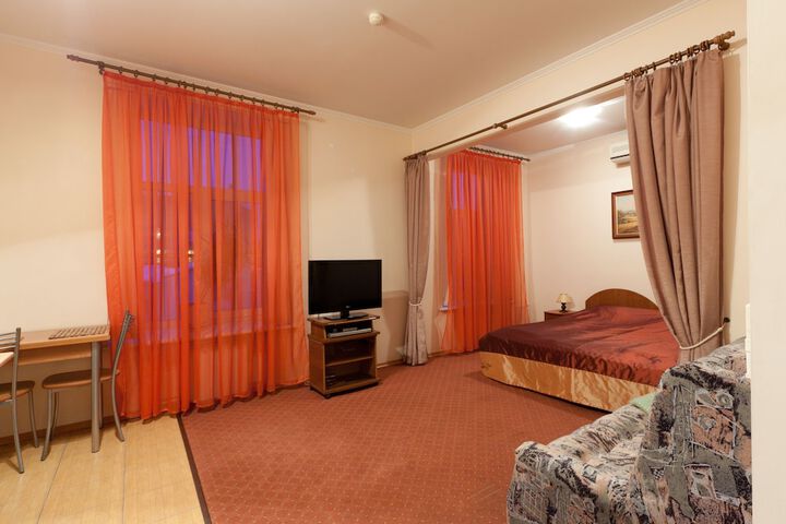 Room 7 of 22