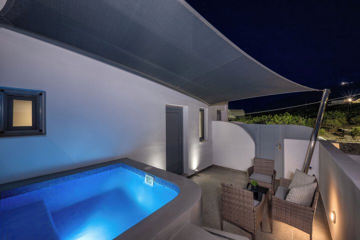 Terrace/Patio 18 of 36
