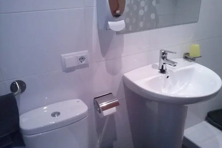 Room 7 of 15