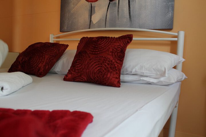 Room 8 of 44
