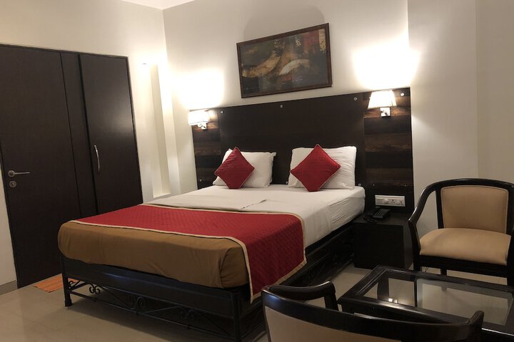 Room 15 of 124