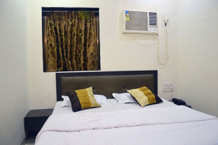 Room 2 of 24