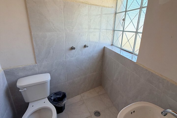 Room 152 of 210