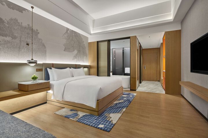 Room 17 of 81