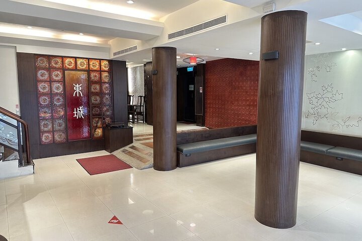 Hotel Interior 4 of 29