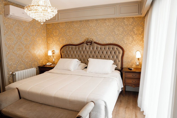 Room 20 of 108