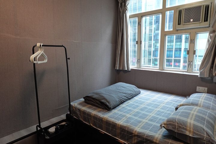 Room 14 of 31